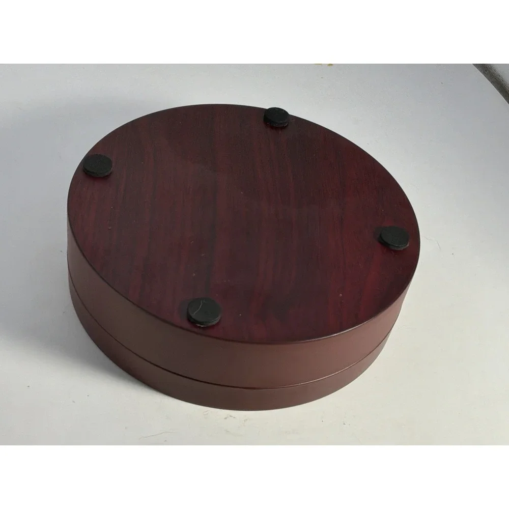 4 Piece Wine Accessory Set In Round‎ Foam Lined Case